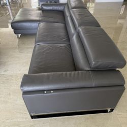 Full Grain Leather Couch With Recliner 
