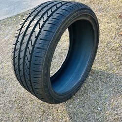 Tire LEXANI The tire is like new It's only one
