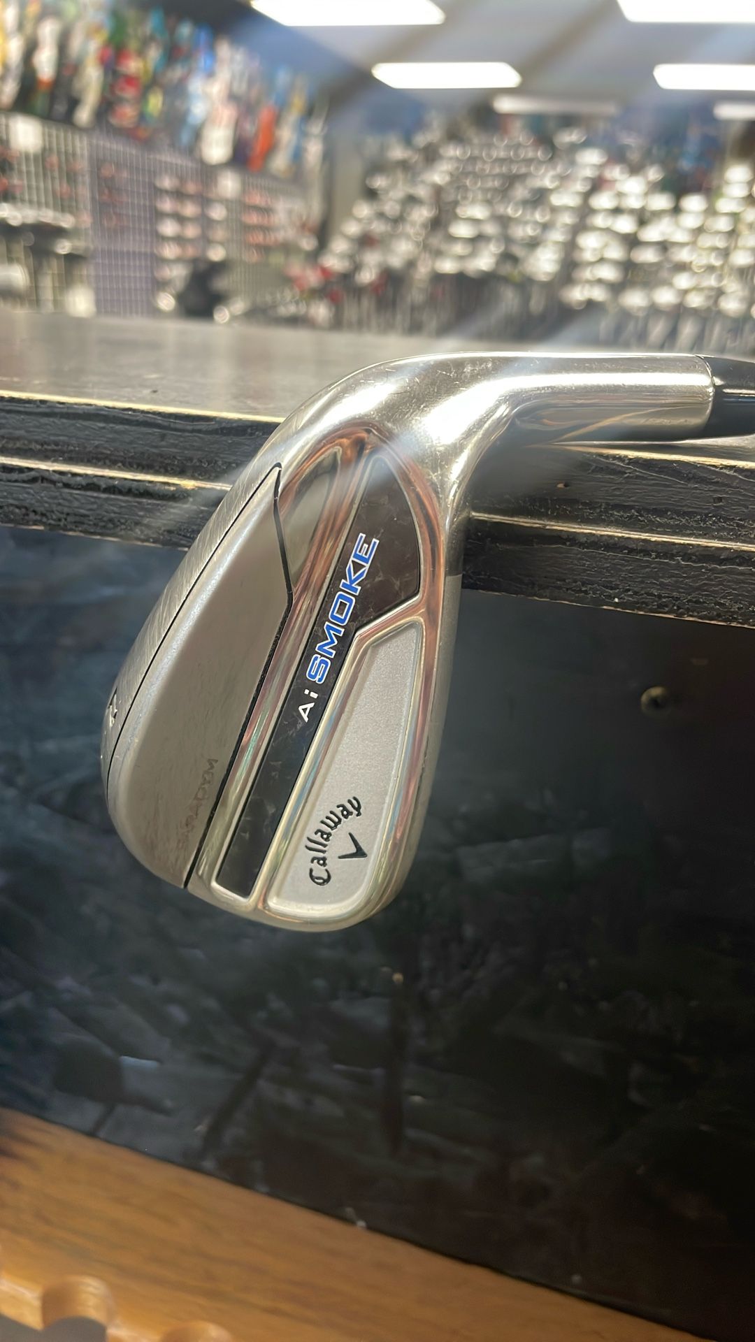 Callaway-Paradym-Ai-Smoke-Pitching-Wedge-42*-Degree-Right-Hand-Regular-Flex-Graphite-Shaft