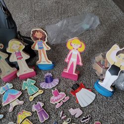 Magnetic Dress Up Dolls, Each Set As Shown In Bag