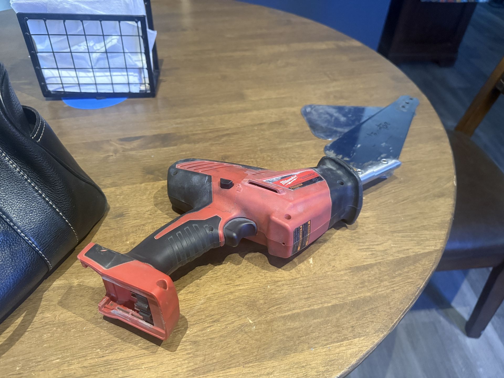 Milwaukee Glass Cutting Tool Cordless