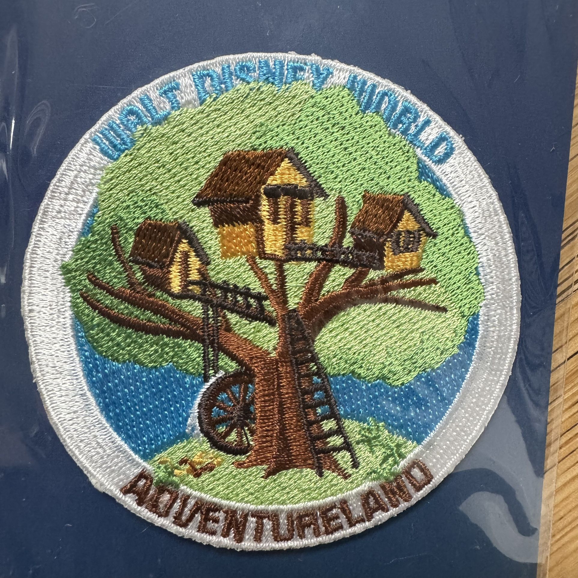 D23 EXCLUSIVE WALT DISNEY ARCHIVES COLLECTION DISNEY WORLD ADVENTURELAND PATCH
