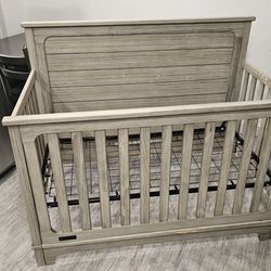 Crib / Toddler bed combo