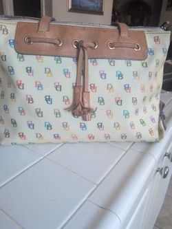 Dooney And Bourke