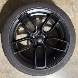 MICHELIN PILOT SPORT Tire+Rim