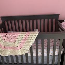 Crib with new crib mattress