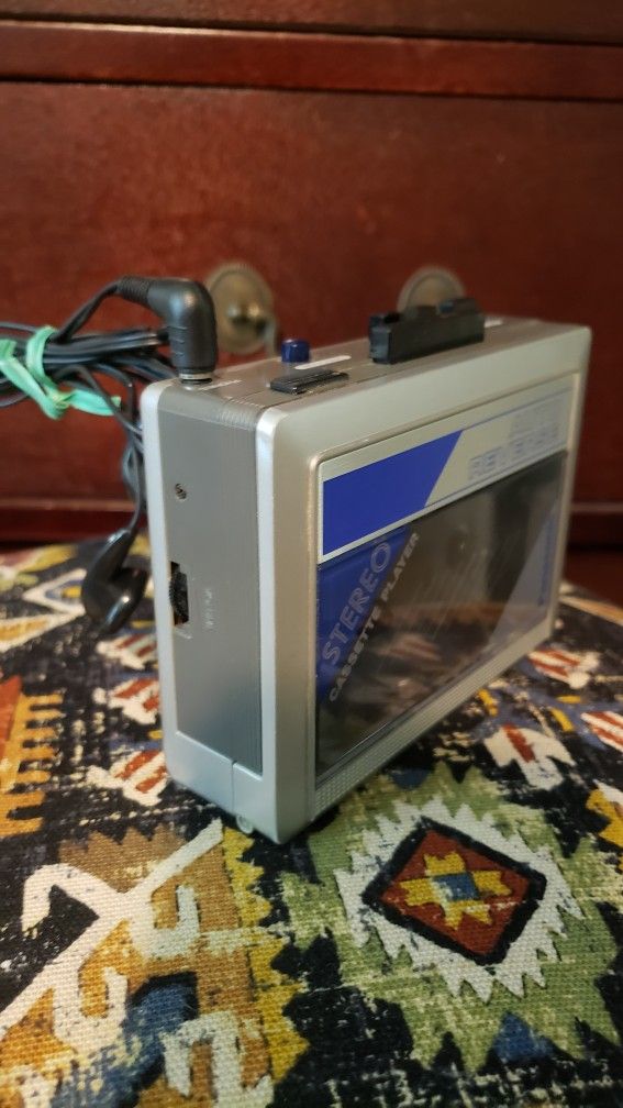 Panasonic RQ-J7 Vintage Cassette Player Portable Works Well