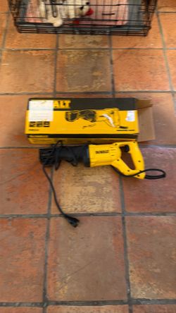 Dewalt 10 Amp Cord  Reciprocating Saw