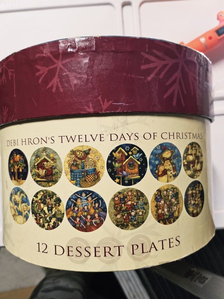 Gibson Everyday 12 Days Of Christmas Debi Hron design plate set