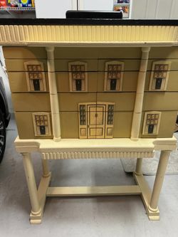 children’s toy chest