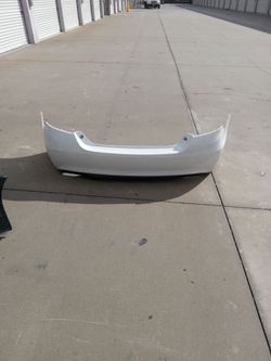 15 to 17 rear bumper and valance toyota camry ( oem)