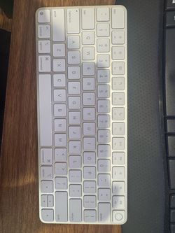 Apple keyboard New