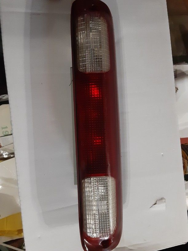 2005 Gmc Sierra 3rd Brake Light