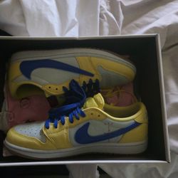 Canary Jordan 1 Low Travis Scott 