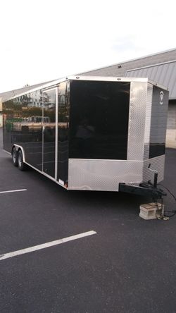 24' Enclosed Aluminum Vnose Trailer Black