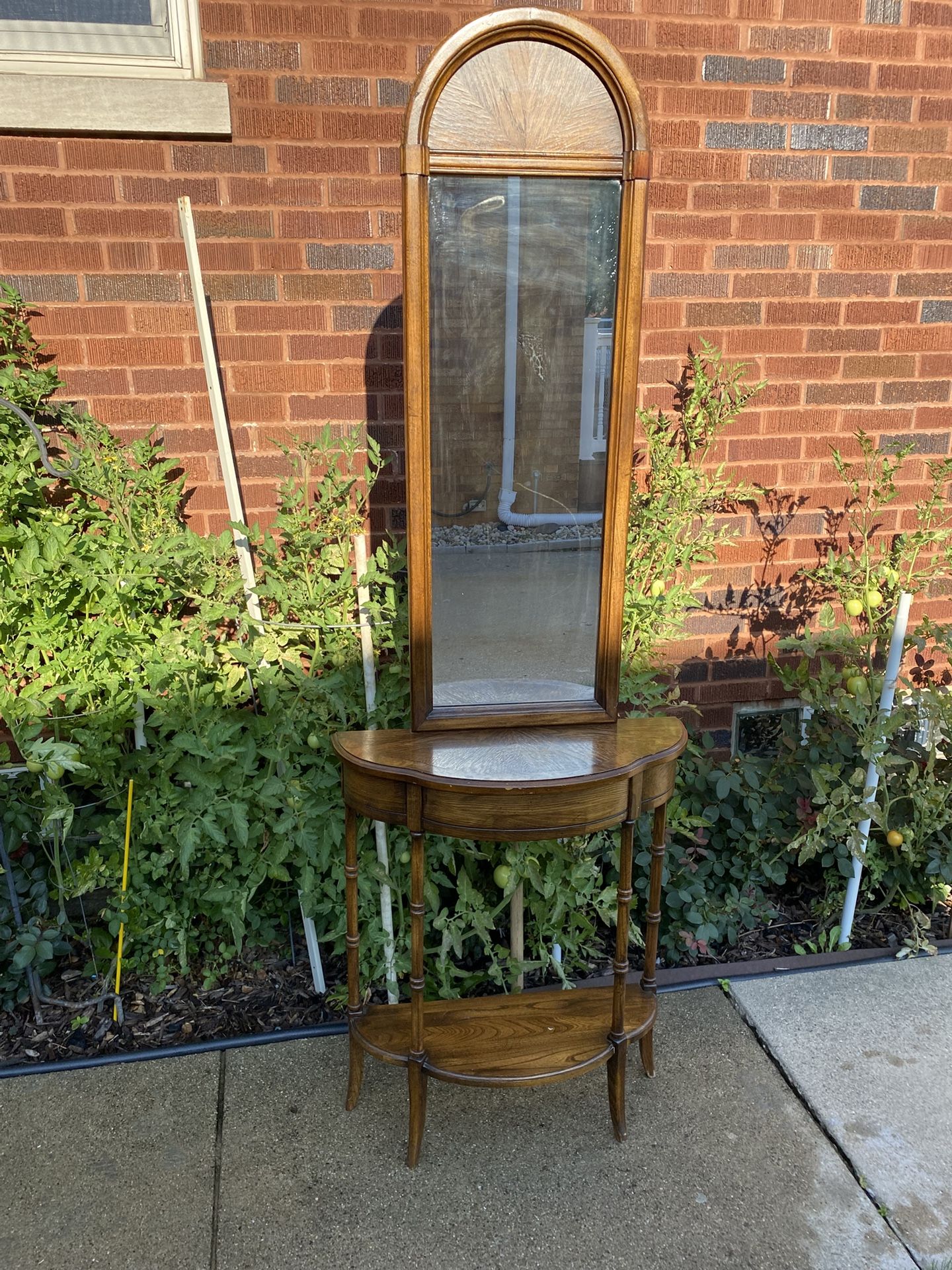 Wood Entry Foyer Table Half Moon Mirror 