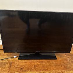 Samsung 32” TV 