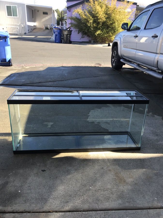 55 gallon tank with cover