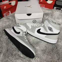 Nike Air Jordan 1 Mid Grey Fog W Size 9.5 BQ6472-015 BNIB OG
