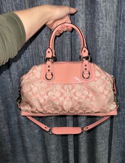 PINK AND BLAVK preorder vintage  coach bags