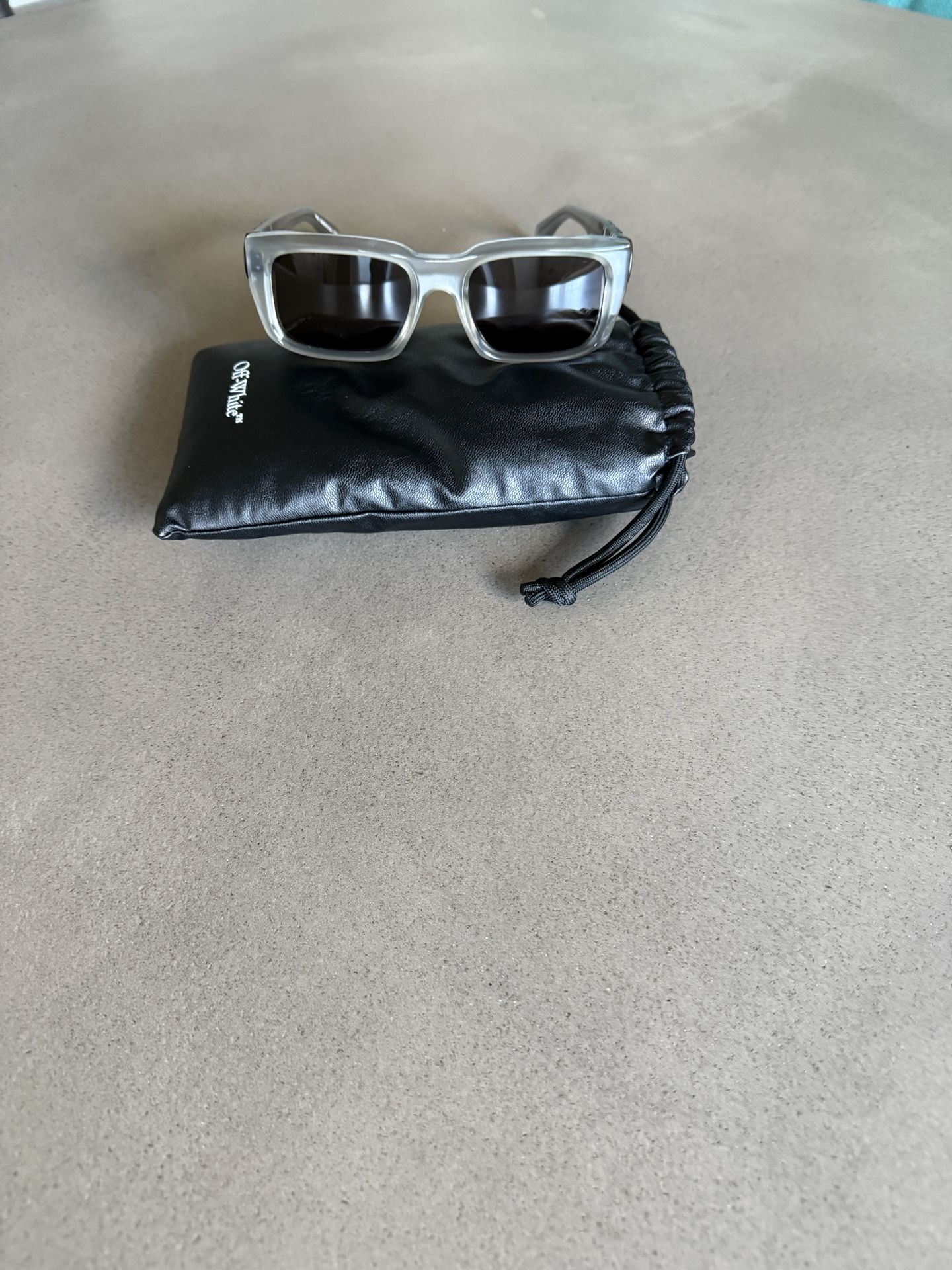 OFF-WHITE Grey Hays Sunglasses