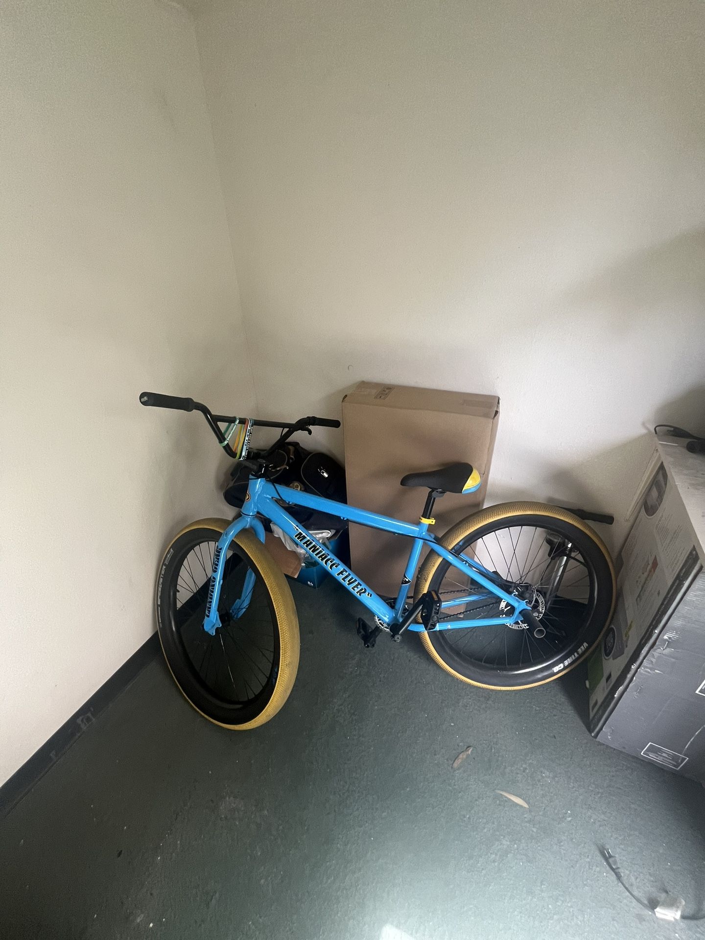 Se Bikes Maniacc Flyer