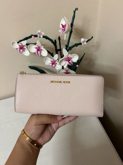Michael Kors Jet Set Travel Large Zip Around Wallet – Blush Pink