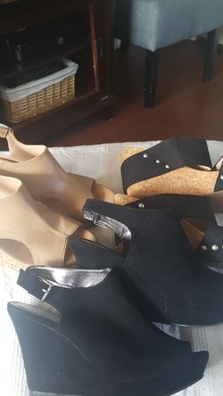 Lot of size 8 womans sandals $10.00