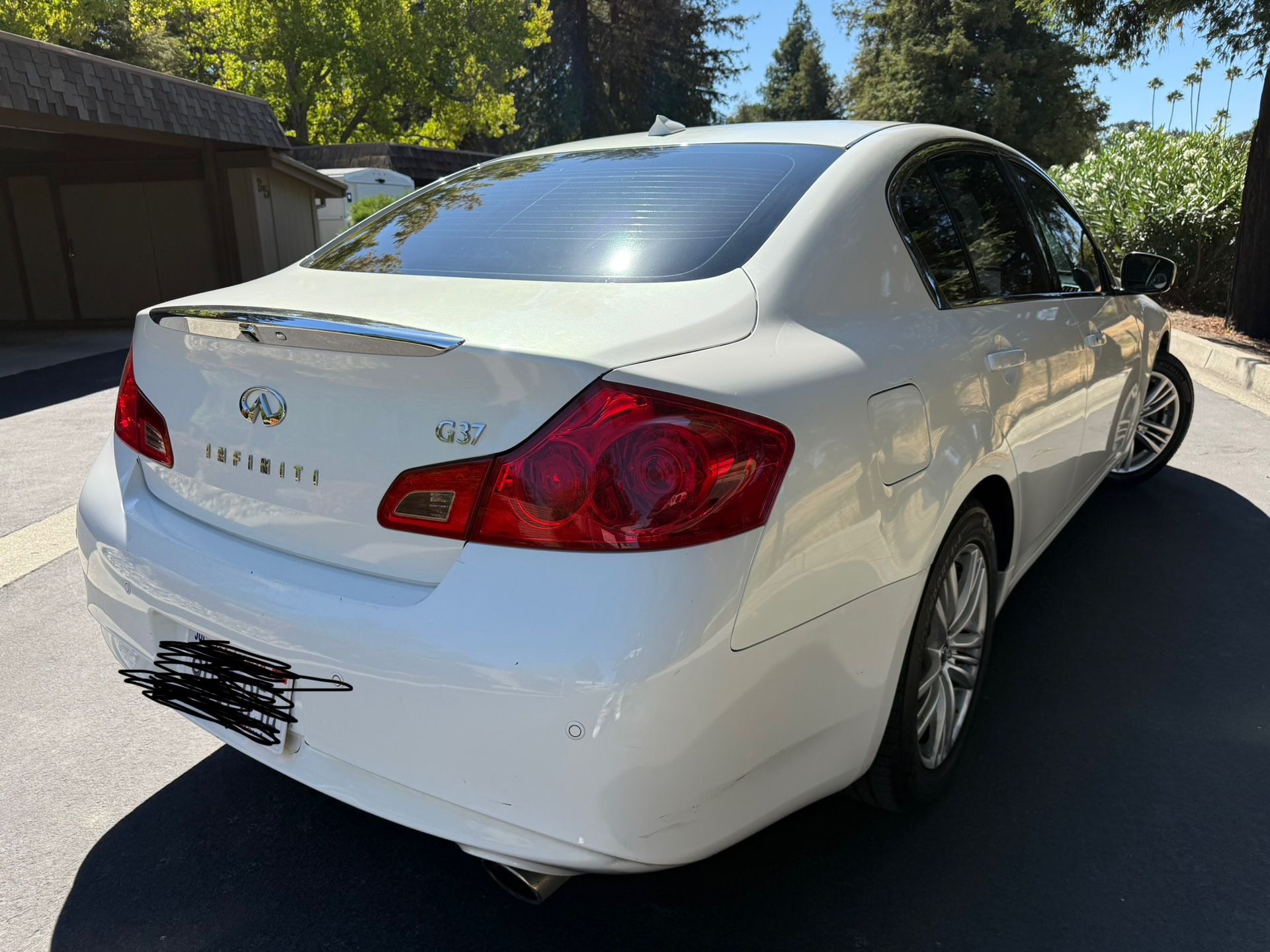 2012 Infiniti G37