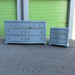 Dresser and nightstand (FREE DELIVERY)