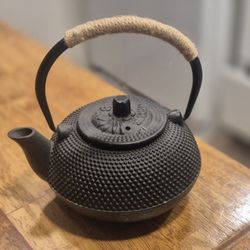 Cast Iron Kettle