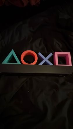 PlayStation logo lights