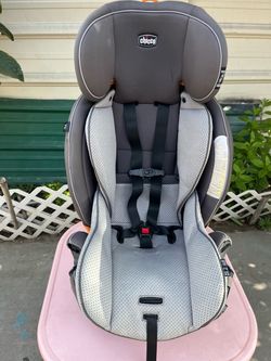 Car seat ( Chico)
