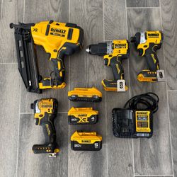 Dewalt Power tool set