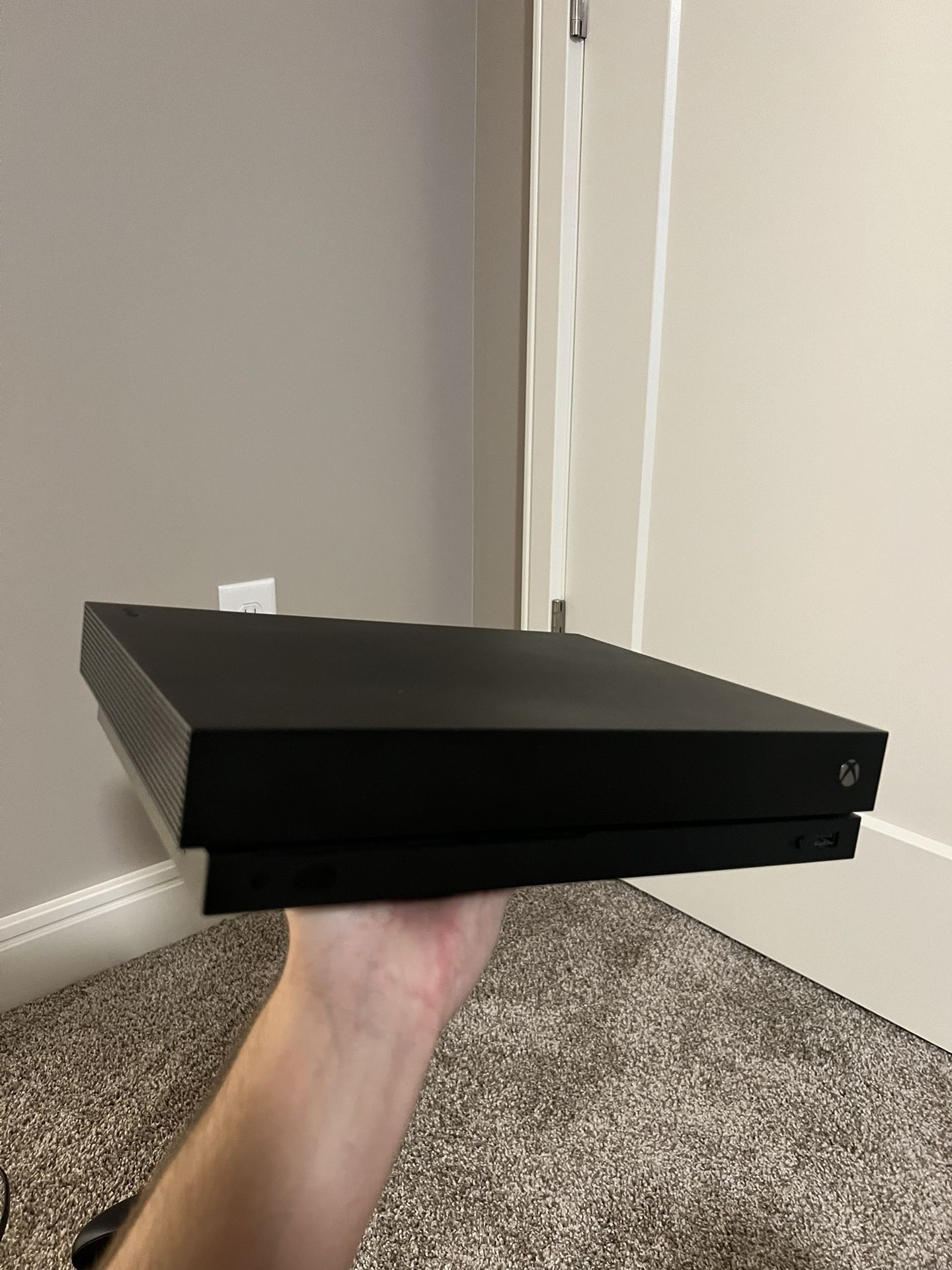 Xbox One X 1 TB