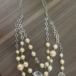 Authentic White House|Black Market Necklace Pearls