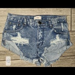 Tobu Shorts Size 4