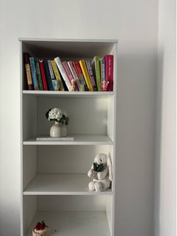 WHITE BOOK SHELF