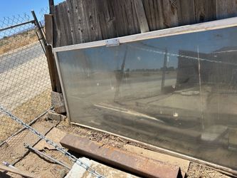 Single Sliding Door