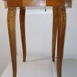 Vintage Musical Inlaid Table Sorrento Italy, Plays Theme Song From The Movie Godfather , Speak Softly Love , Song . Size 20"H X 17.5" W