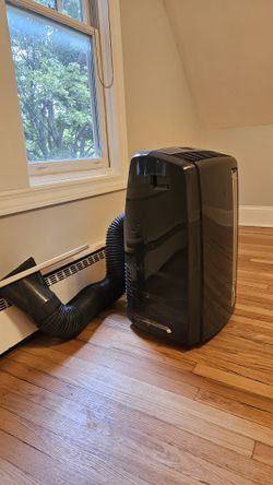 Delonghi Movable Air Conditioner 