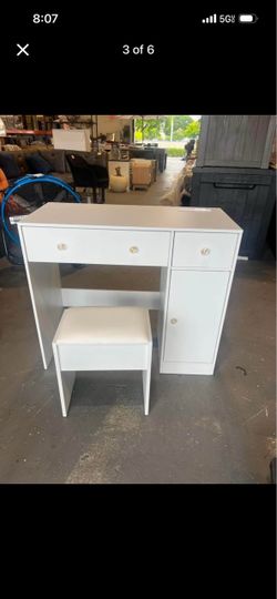 Vanity Desk W: 34.5"x H: 30.5" x D: 16"