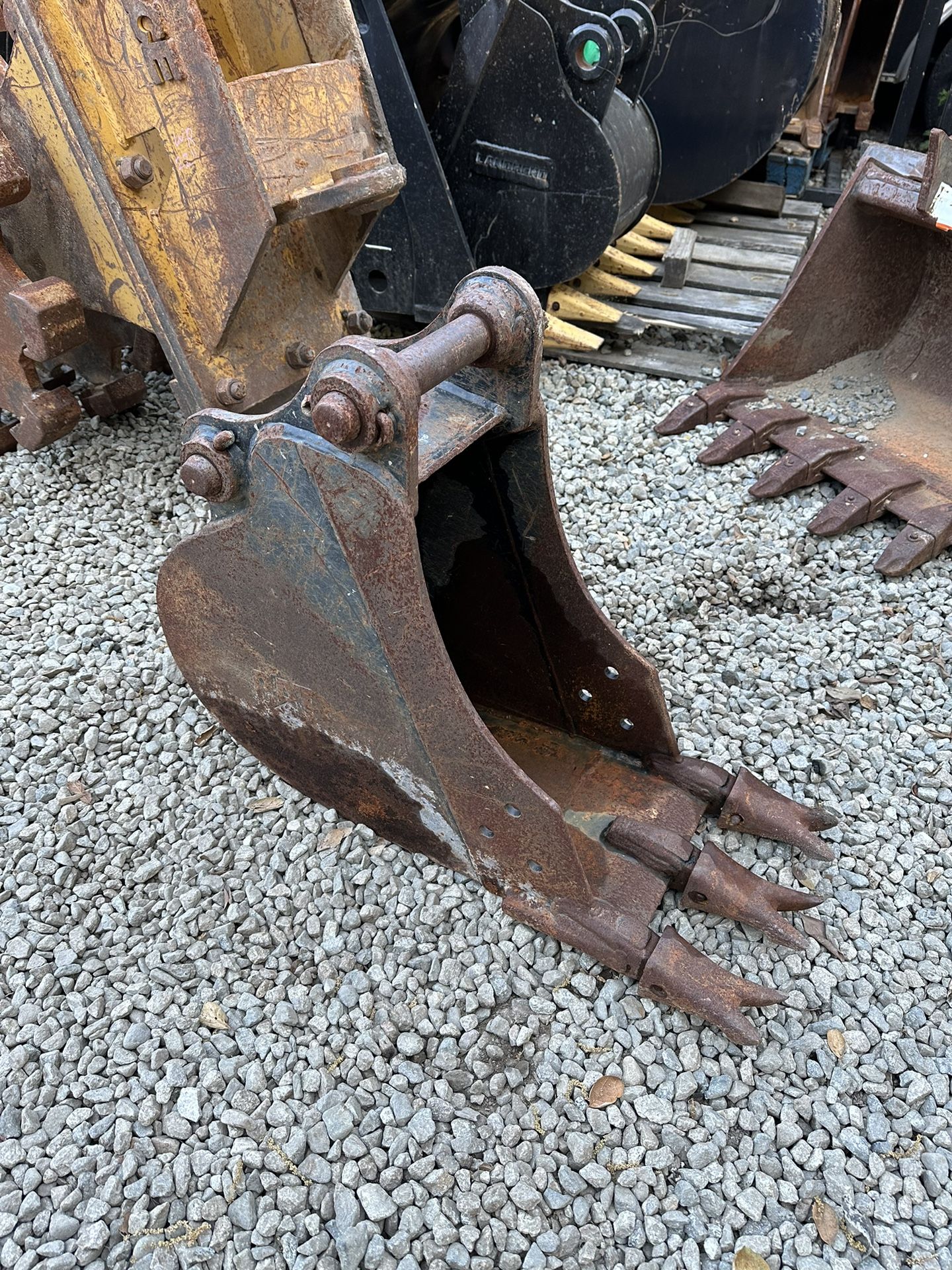 Caterpillar 303 And 304 Model 12inch Trenching Bucket 