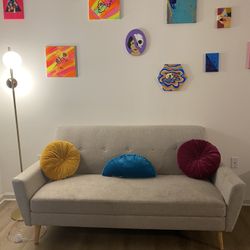 Modern starter couch 