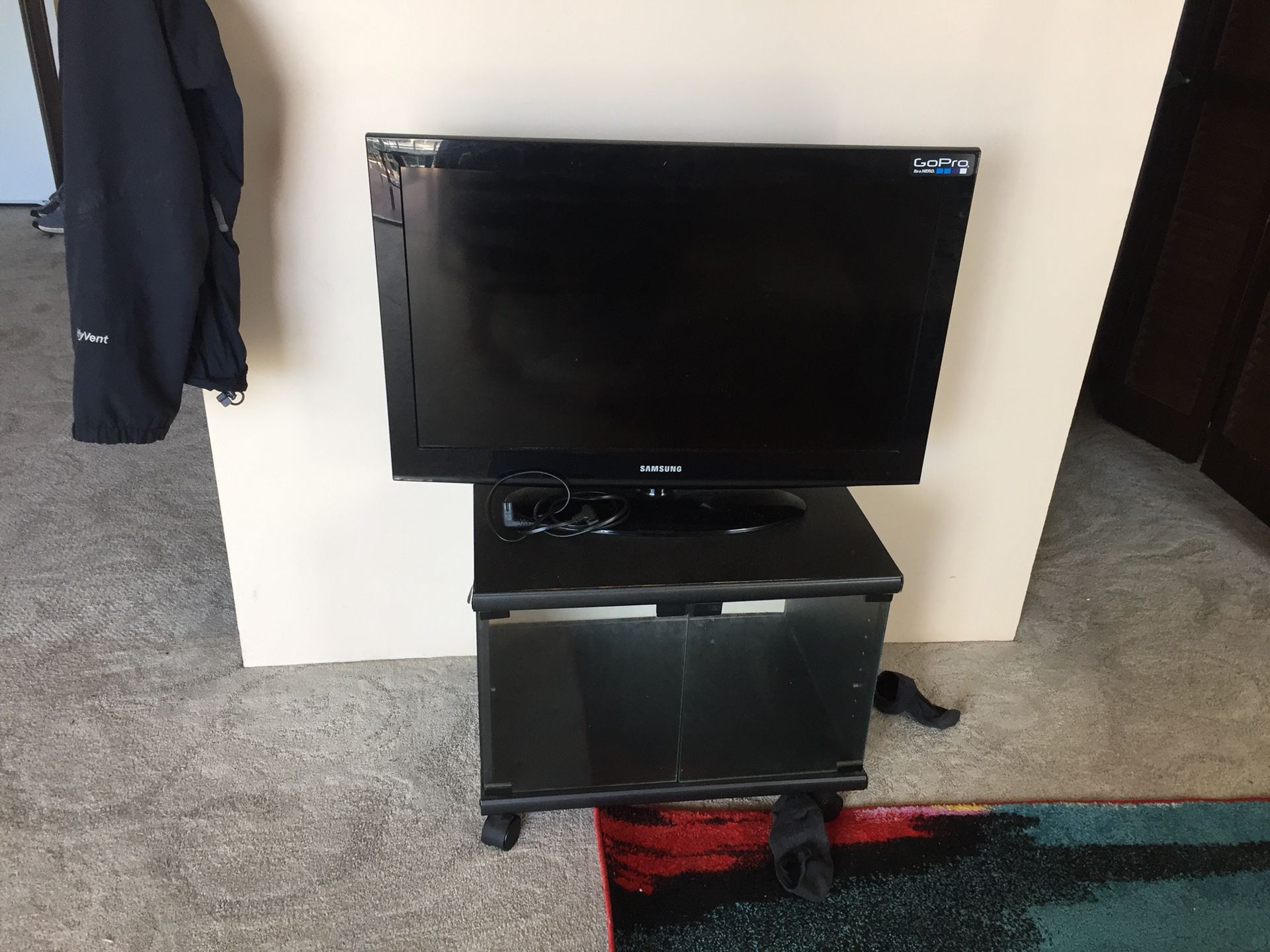 32” Samsung tv with stand