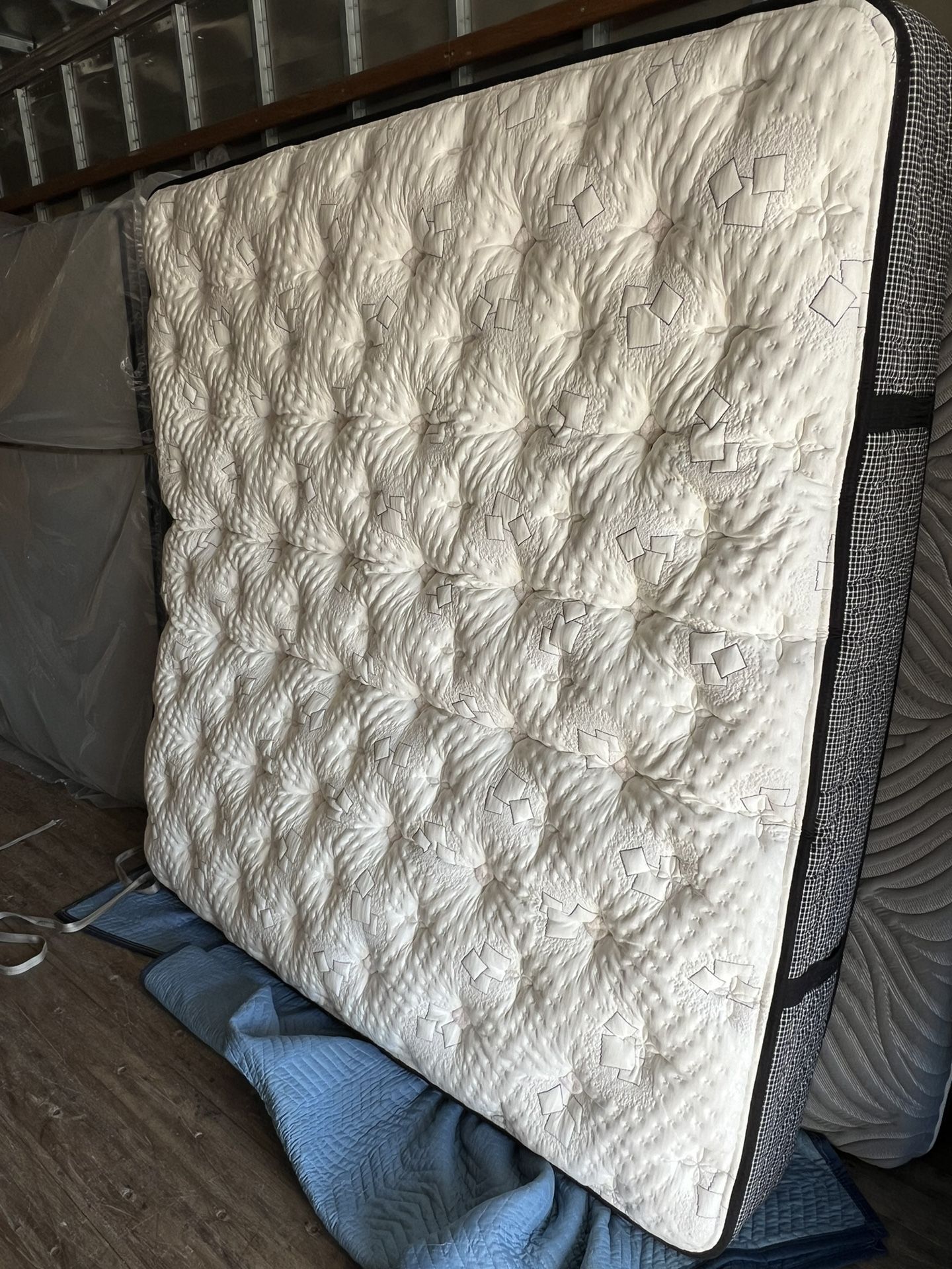 King Size Mattress With Box Springs 