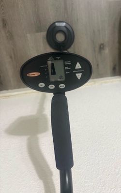 Like New Metal Detector