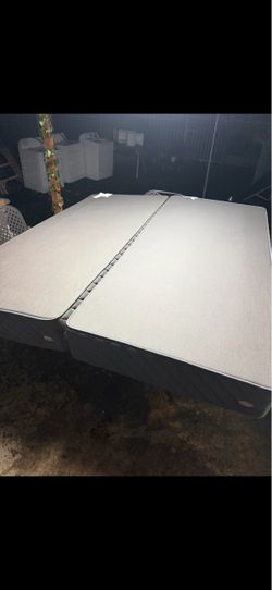 Box Spring Marca Dux, Tamaño king Size.