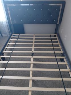 Queen size bed head and base