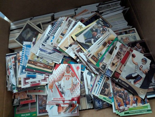 **Lot Of 15,000 Baseball, Basketball, Football, Hockey, Racing and Pokemon Cards